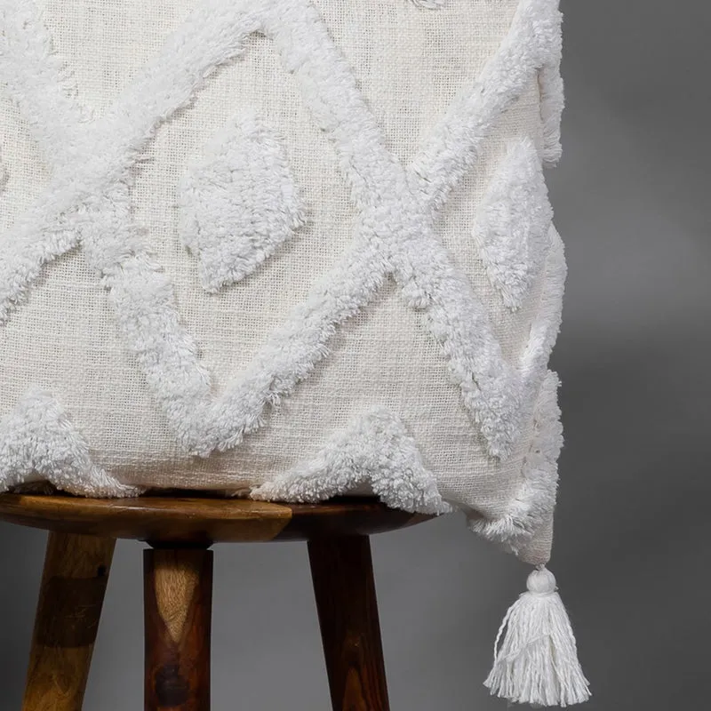 Inknit III Tufted Cushion Cover media 3