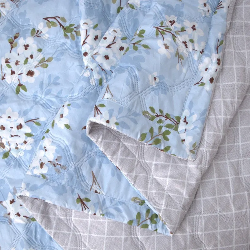 ComfortNest Reversible Cotton Comforter - 350 GSM media 4
