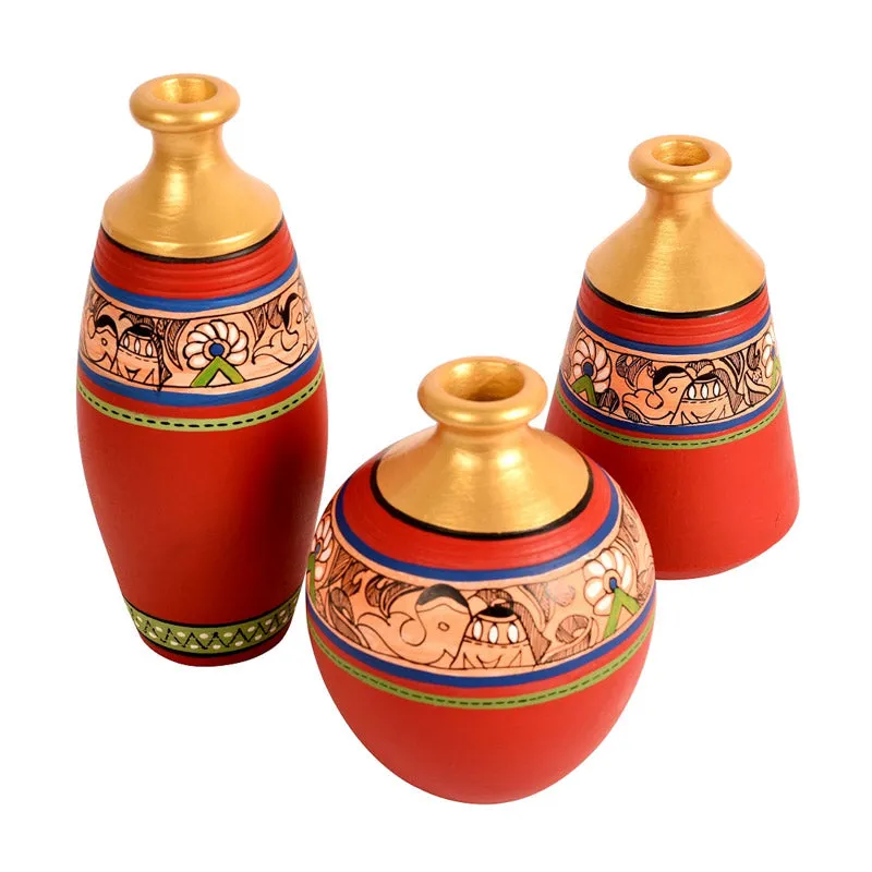 Dhara Terracotta Vase - Set of Three media 3
