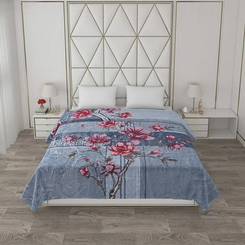Monte Carlo Blossom Dreamscape Reversible Blanket - 850 GSM media 1