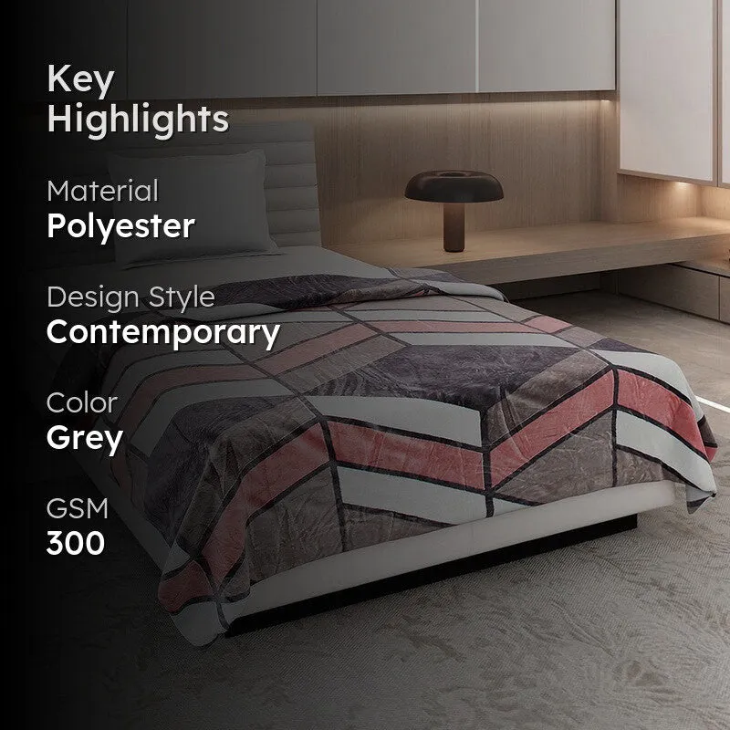 Monte Carlo Patternplay Geometric Print Polyester Blanket (Grey) - 300 GSM media 2