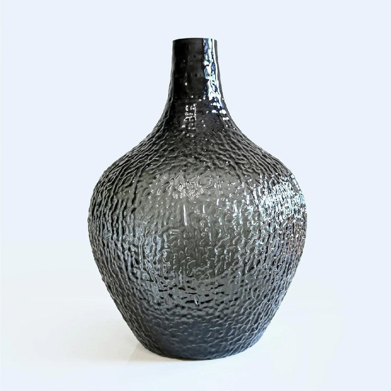 Stonewave Glass Vase - Black media 3