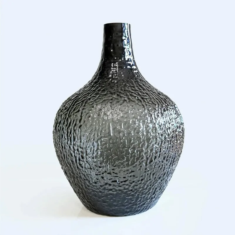 Stonewave Glass Vase - Black media 3