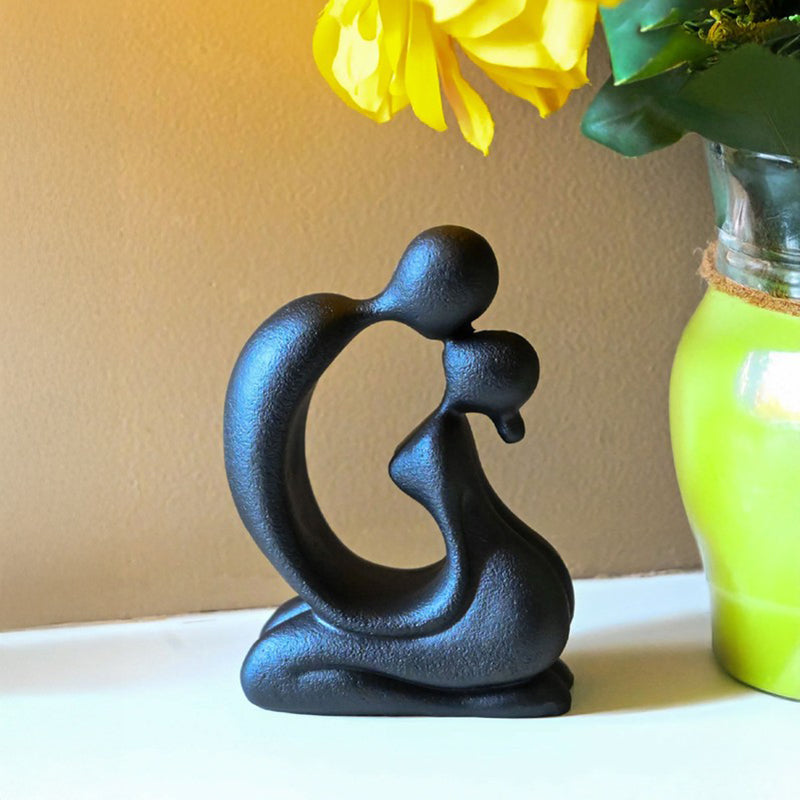 Amara Bond Showpiece media 4