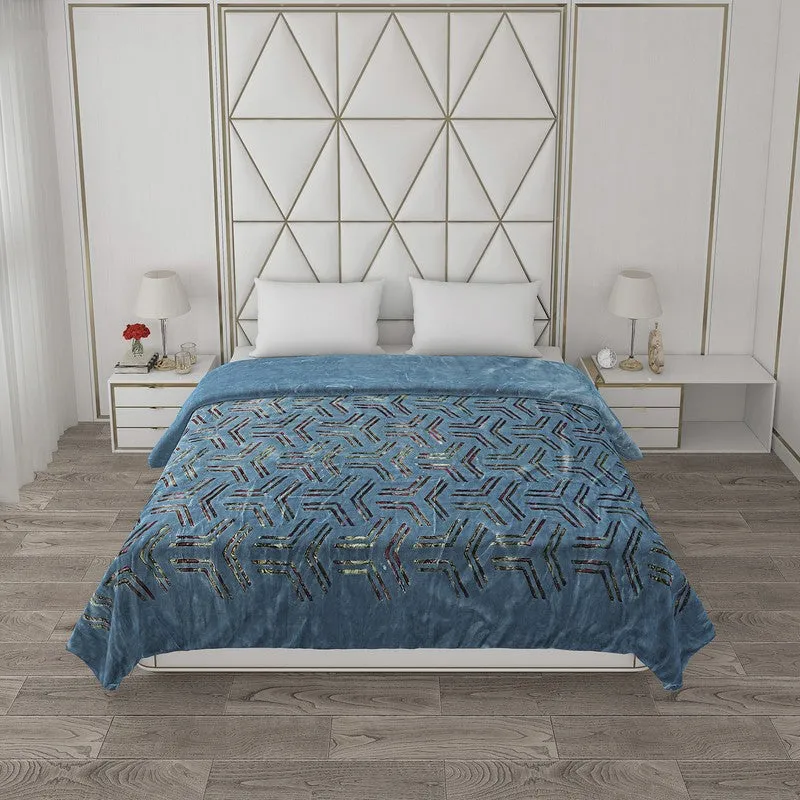 Monte Carlo Azure Dreamscape Reversible Blanket (Blue)- 950 GSM media 1