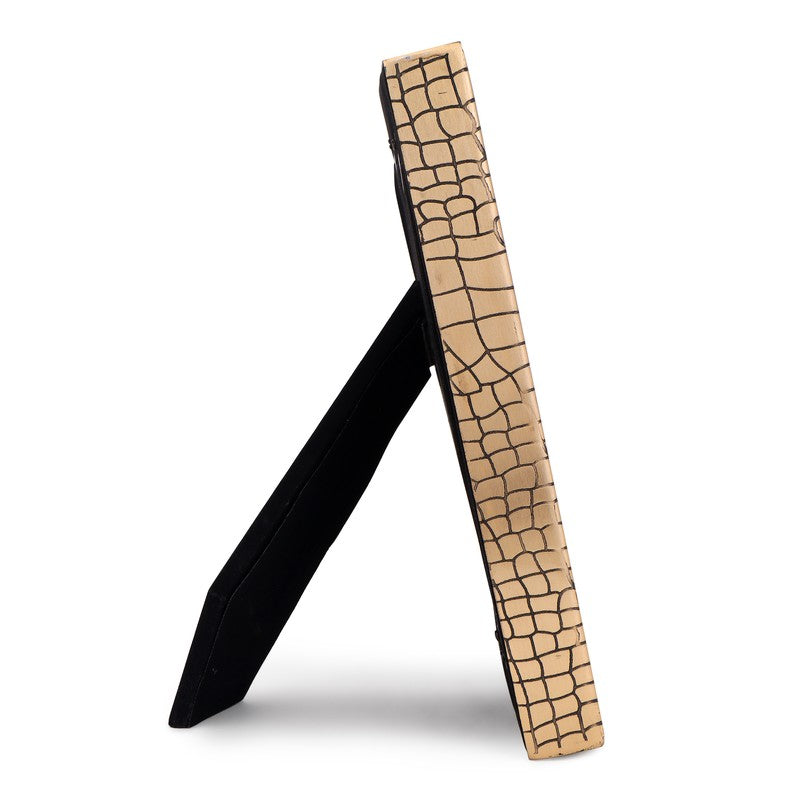Aria Croc Photo Frame media 5