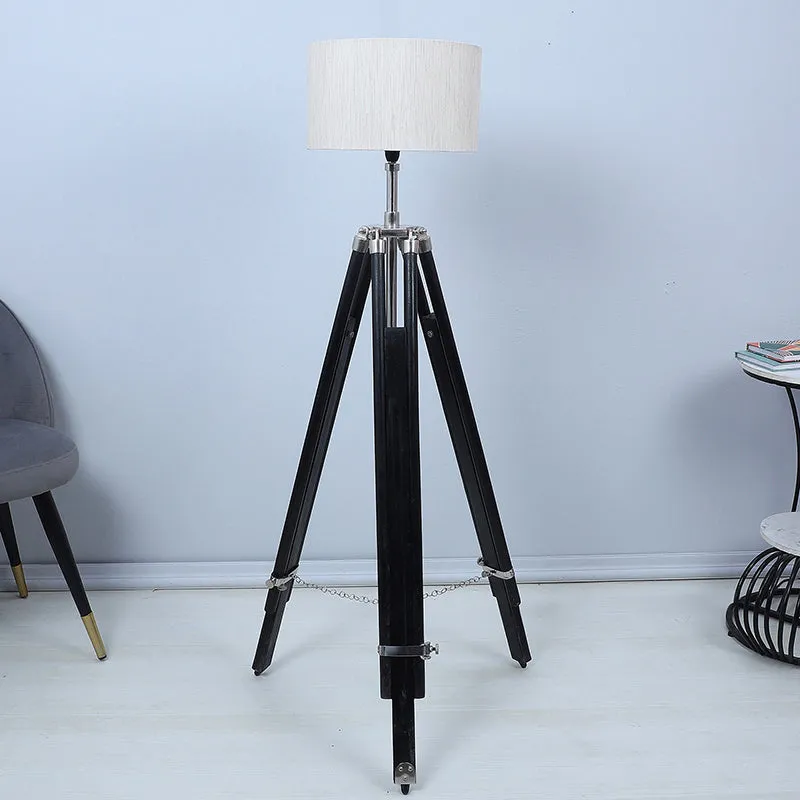 Lucciola Solid Tripod Floor Lamp - White media 2