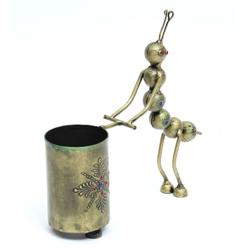 Antsy Charm Pen Stand media 6