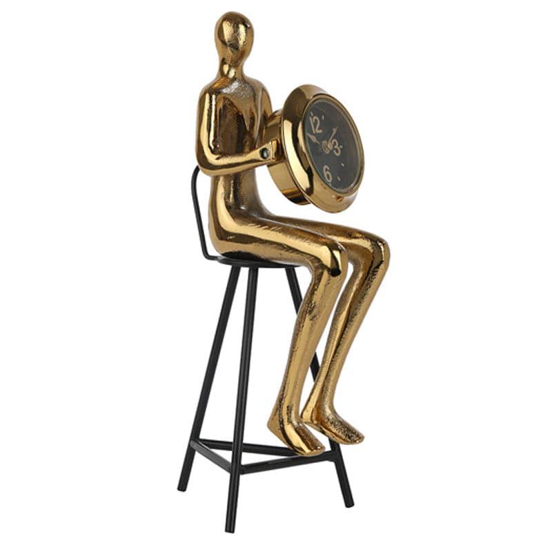 Character Table Clock - Gold media 3