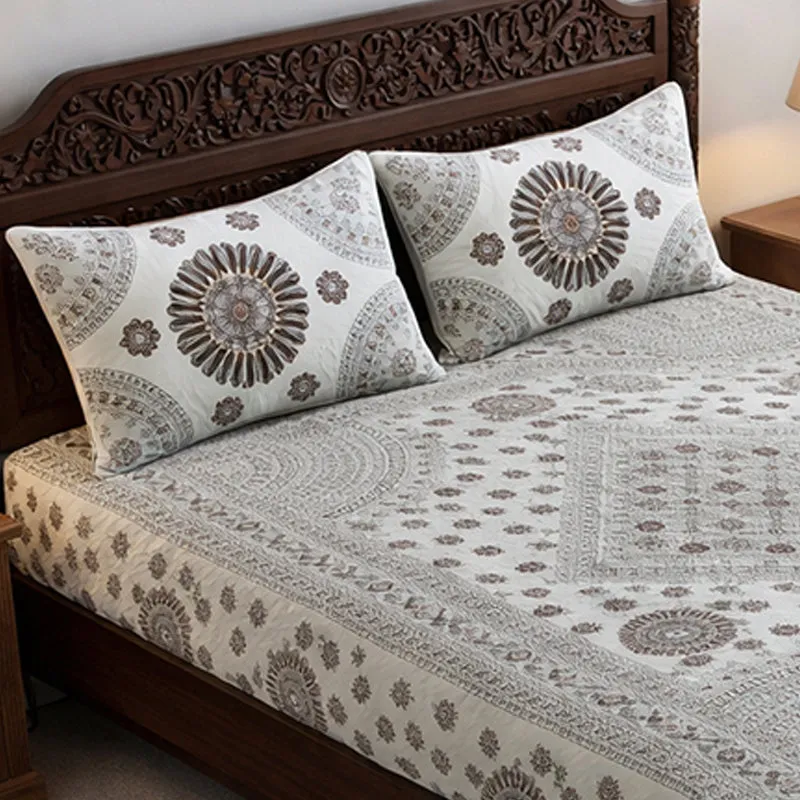 Dwanima Ethnic Cotton Bedsheet (Maroon,White) - 160 TC media 3