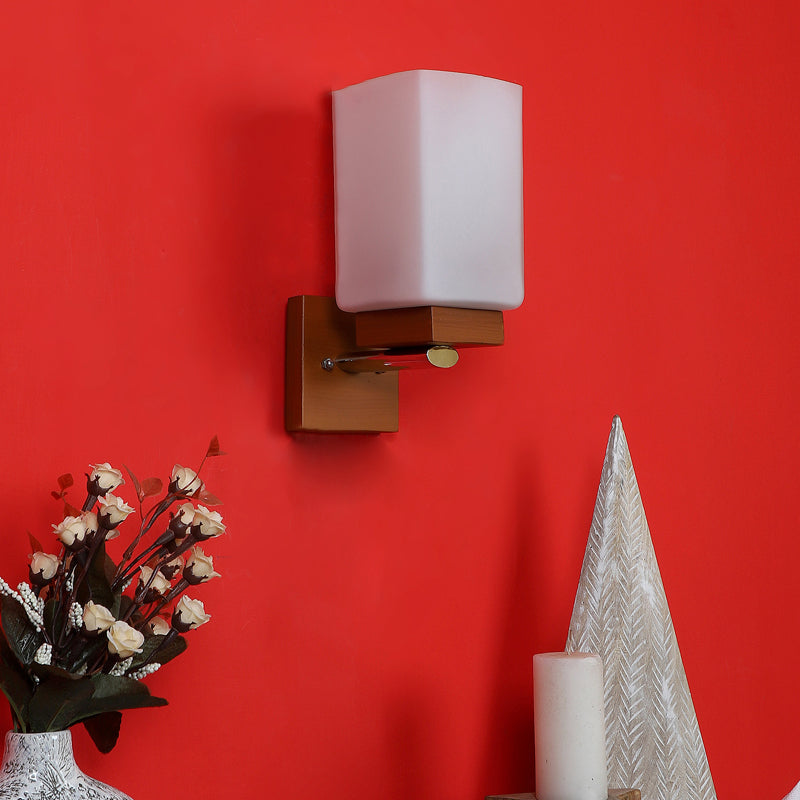 Cubra Iron Wall Lamp media 3