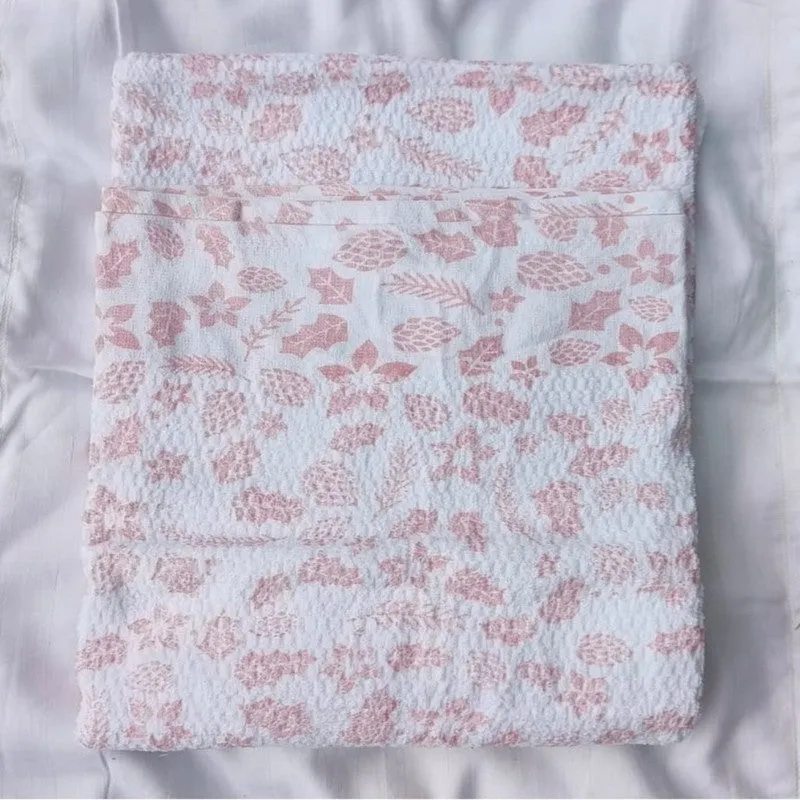 Skyloom Floral Cotton Bath Towels - White media 5