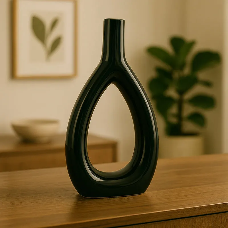 Nivo Ceramic Vase - Black media 1
