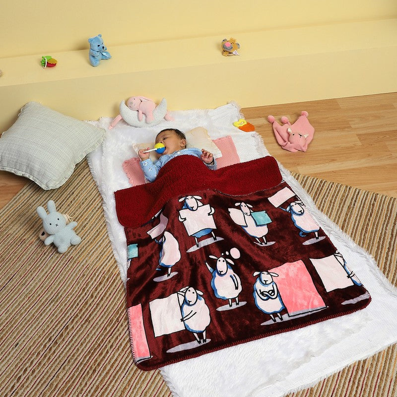 Monte Carlo Cozy Critter Blanket - 550 GSM