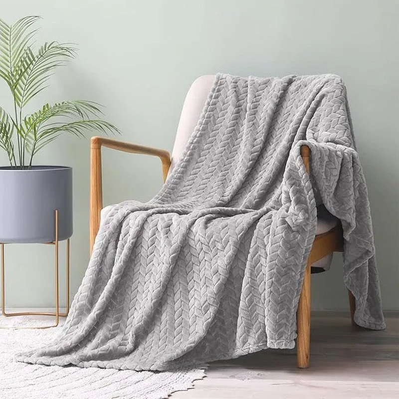 WarmHaven Blanket (Grey) media 3