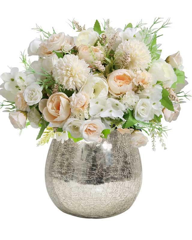 Pearly Perfection Glass Vase media 3