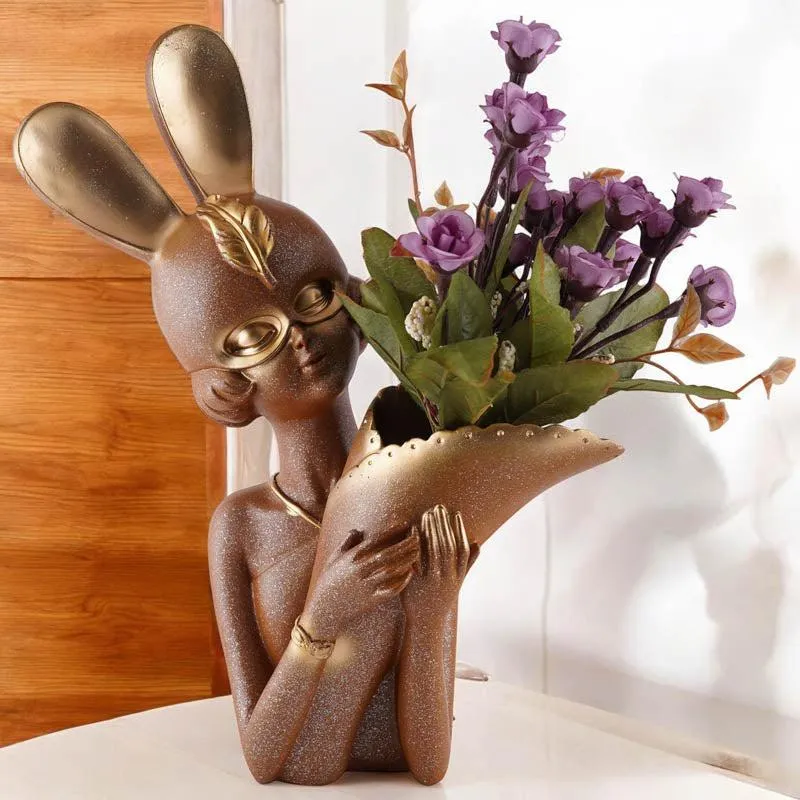 Thaisa Polyresin Vase - Brown & Gold media 3