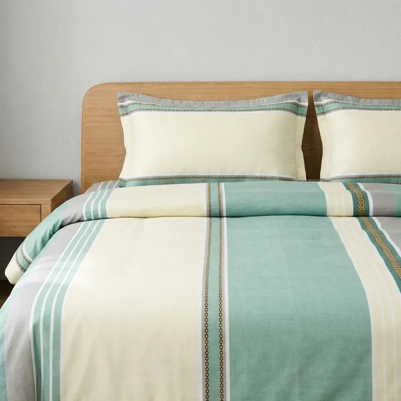 Kaya Striped Microfiber Bedsheet - 125 GSM media 4