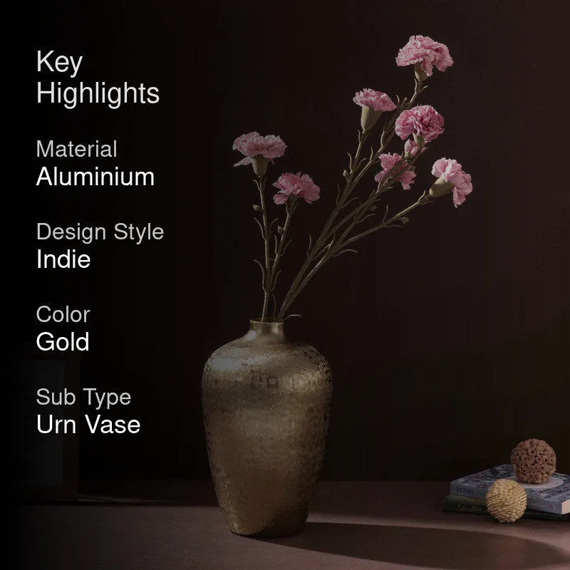 Antiqua I Metal Vase media 2