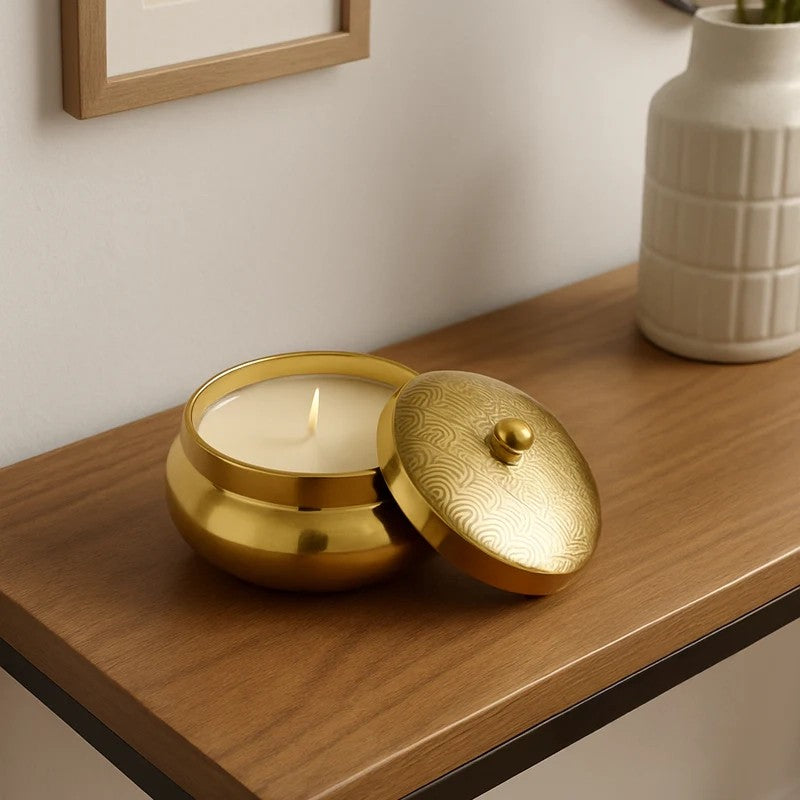 Luxa Sage & Oudh Scented Candle media 3