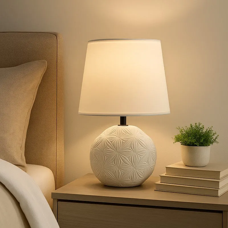 Pearl Light Metal Table Lamp - White media 5