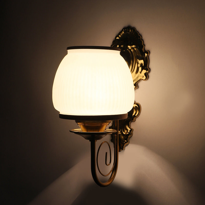 Pentra Iron Wall Lamp media 7