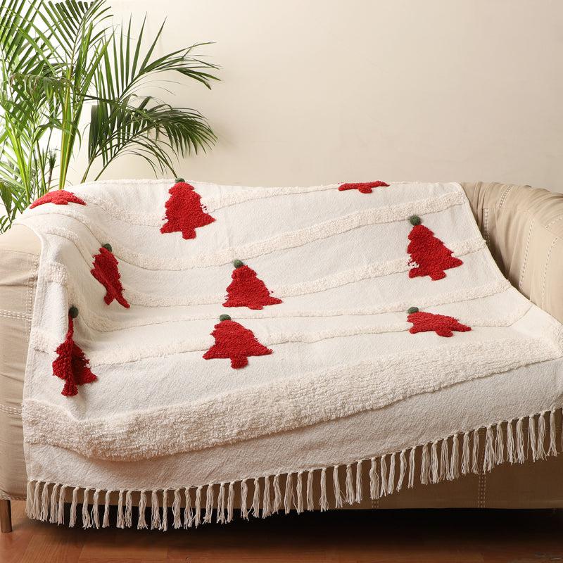 Pine & Plush Tufted Cotton Throw - White & Red media 6
