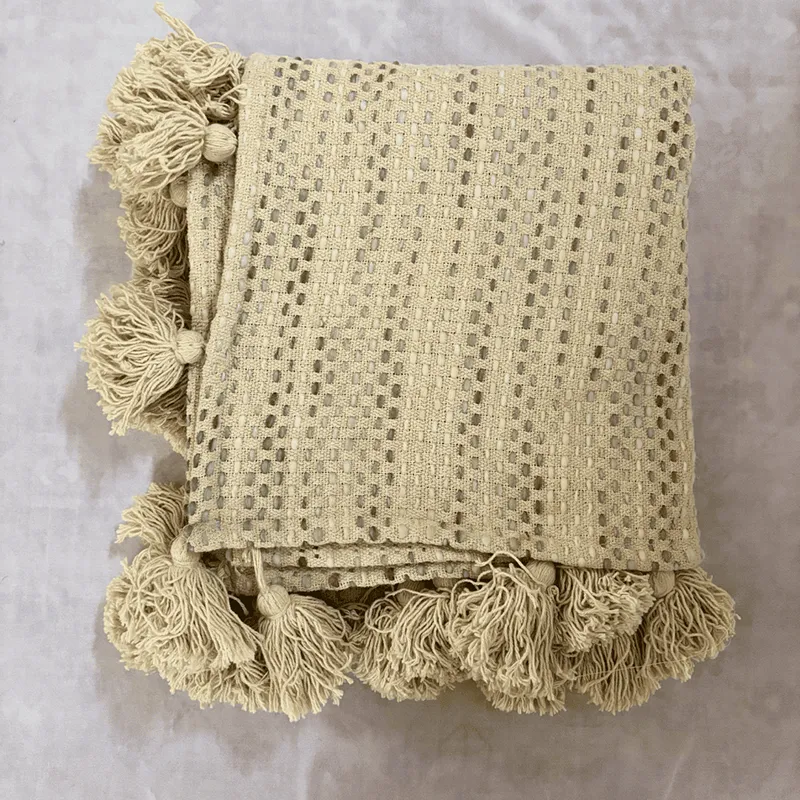 Coastine Tufted Throw media 5