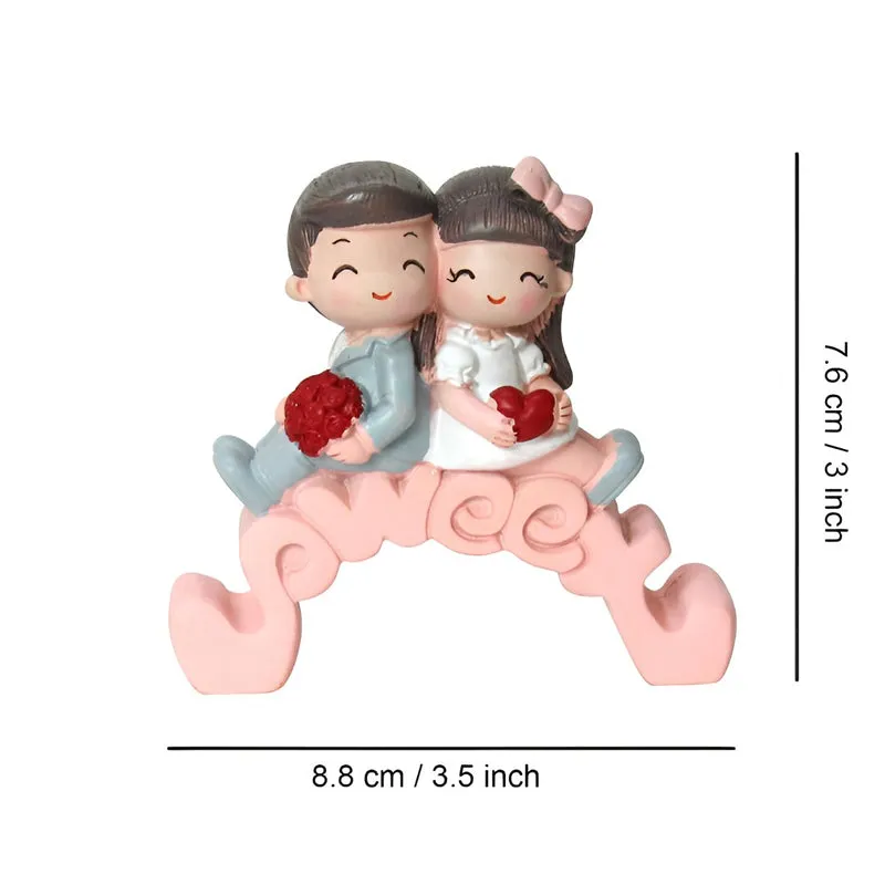 Sweet Couple Resin Showpiece media 5