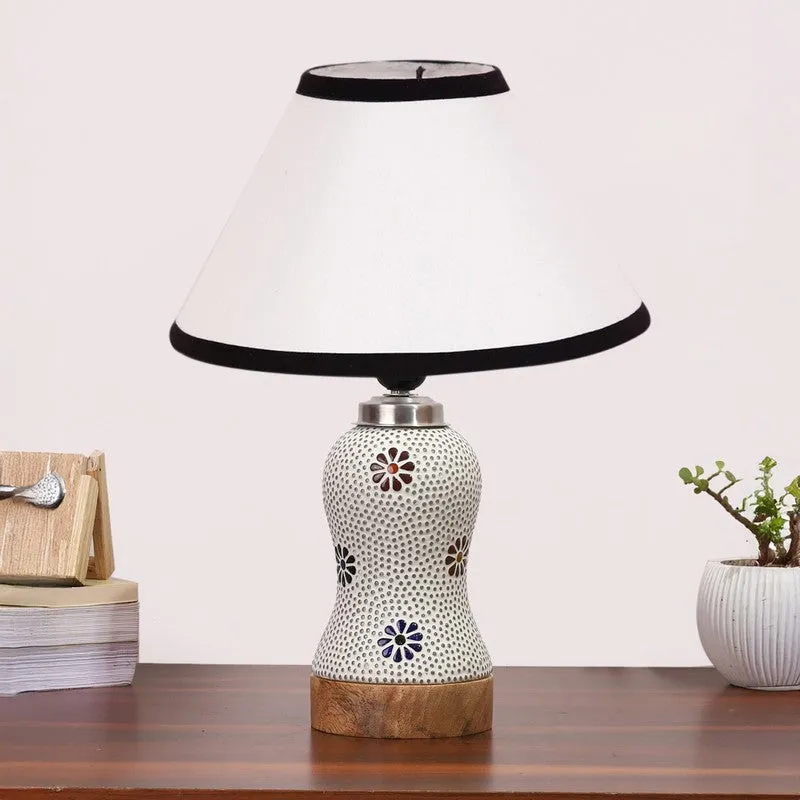 Wevora Wooden Table Lamp - Multicolor media 4