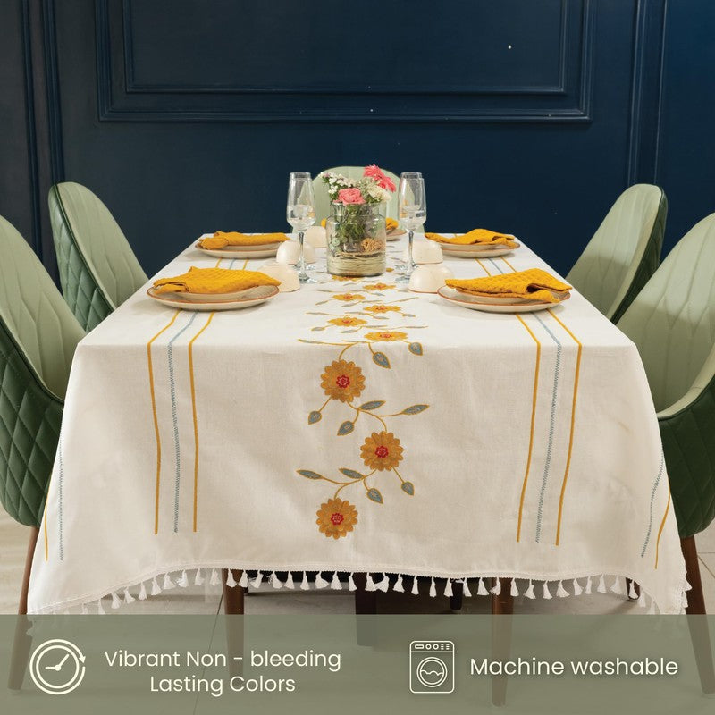 Bloom lines Table Cover media 5