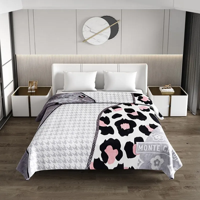 Monte Carlo Chic Harmony Blanket - 800 GSM media 3