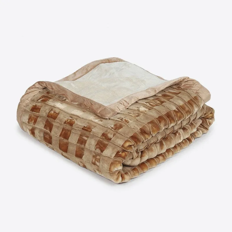 Monte Carlo Velvet Harmony Blanket - 720 GSM media 5