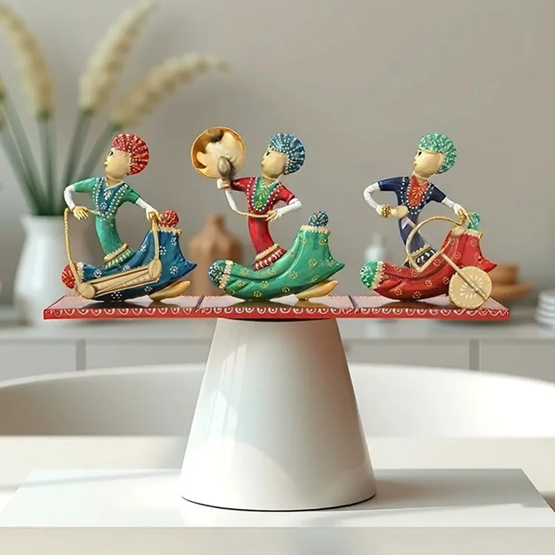 Chirava Showpiece - Set Of Three media 1