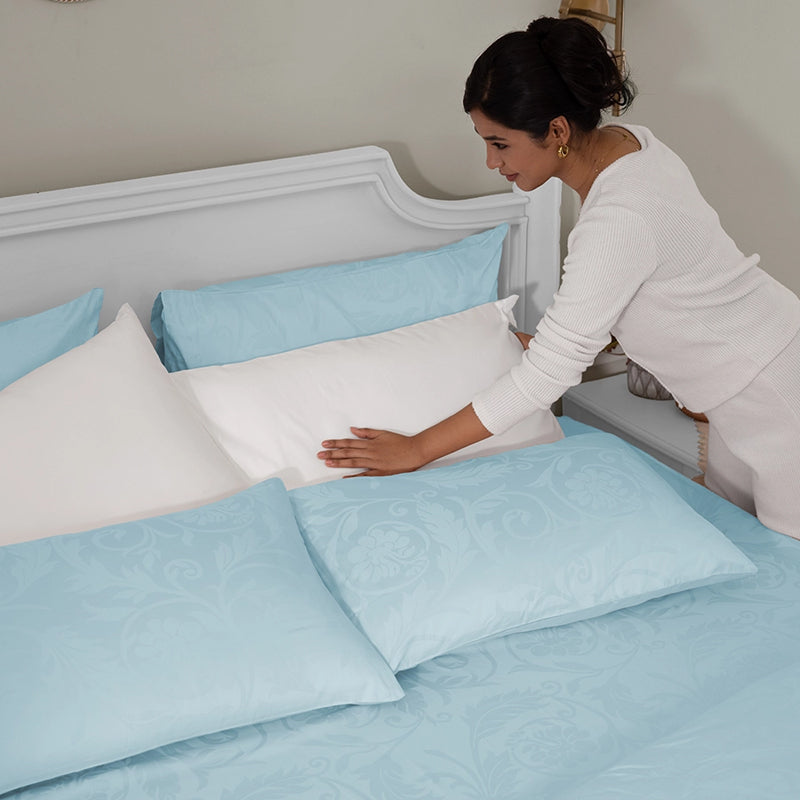 Bloom Bold Jacquard Duvet Cover - Pale Blue media 5