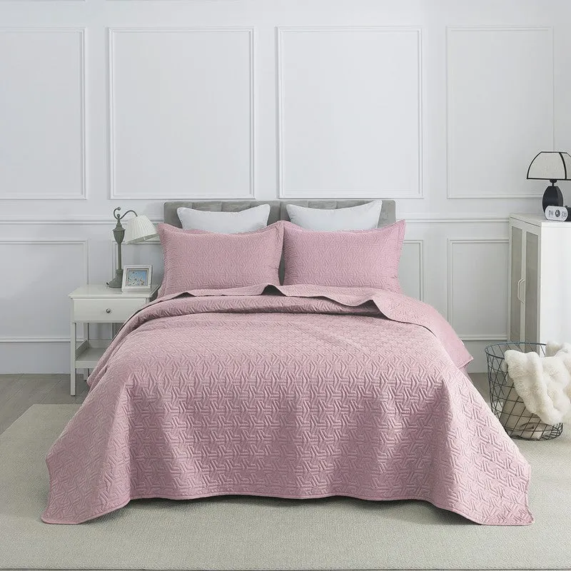 Elegant Pink Geometric Cotton Bedcover media 1
