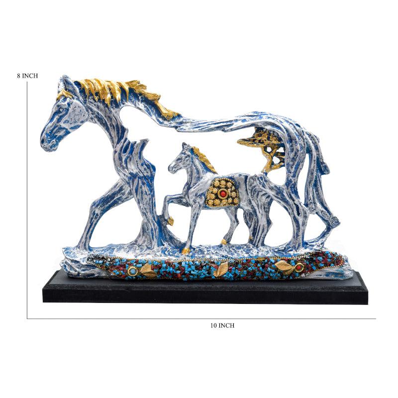 Trot Regal Showpiece media 5