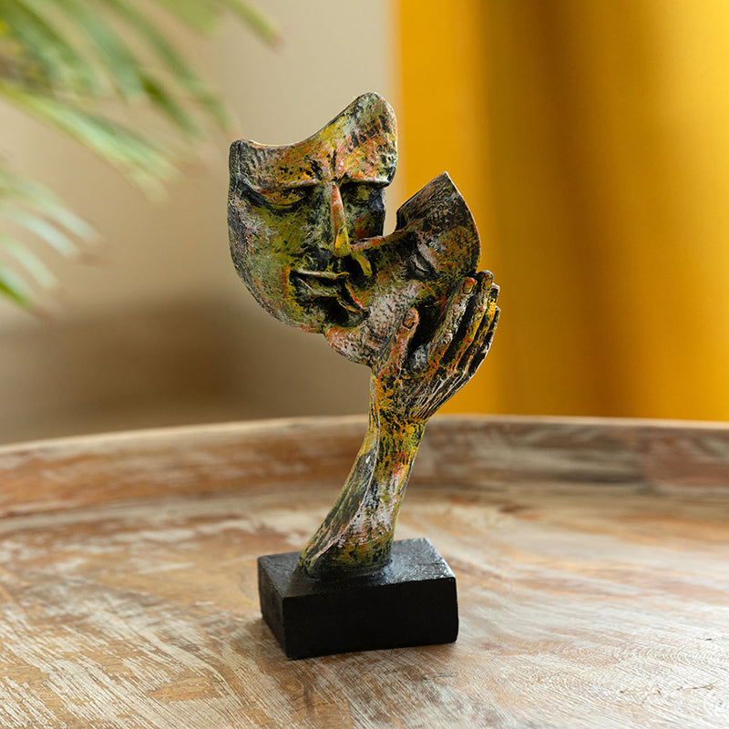 Unity Arc Resin Showpiece