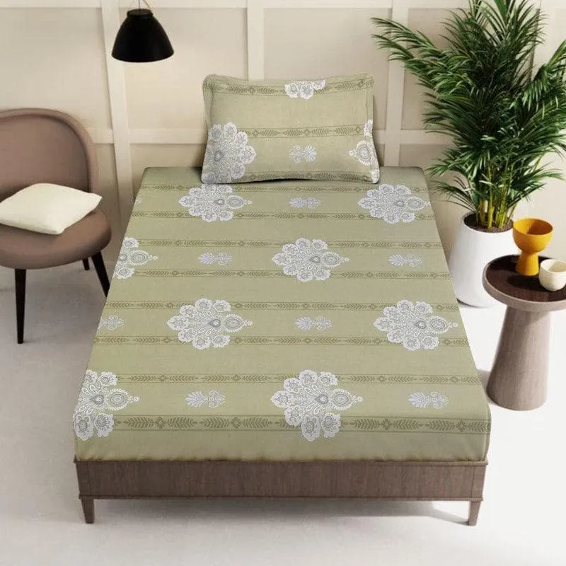 Vidushi Printed Cotton Bedsheet (Green) - 200 TC media 1