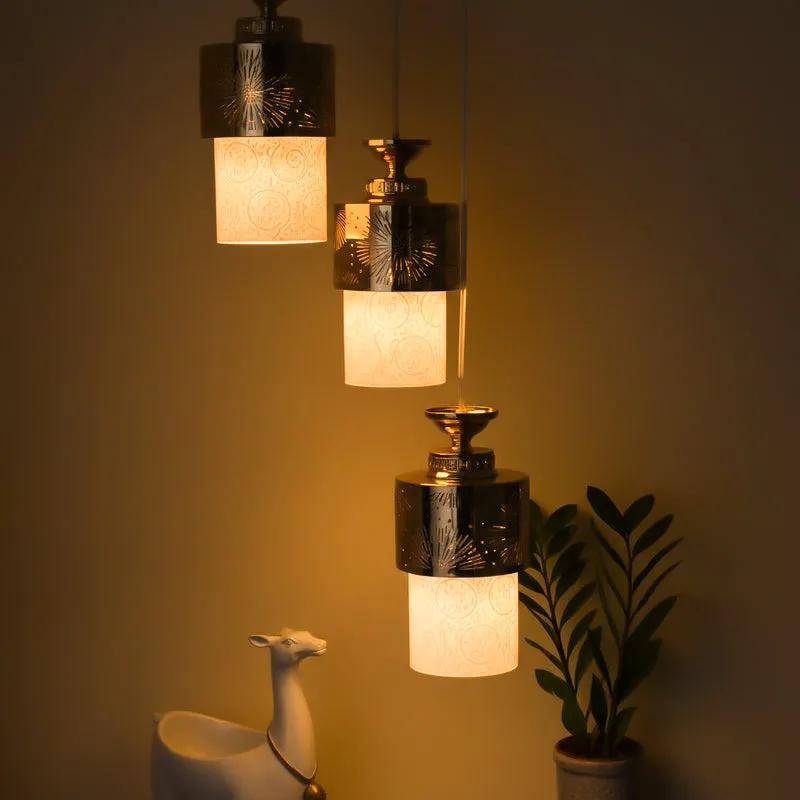 Alaka Cluster Ceiling Lamp media 1