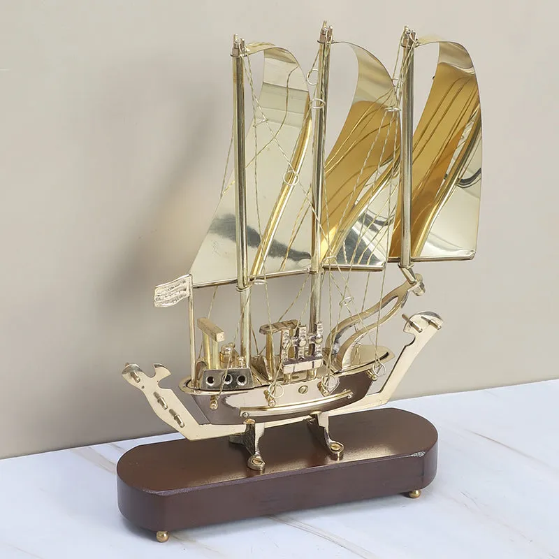 Marisail Vintage Showpiece media 6