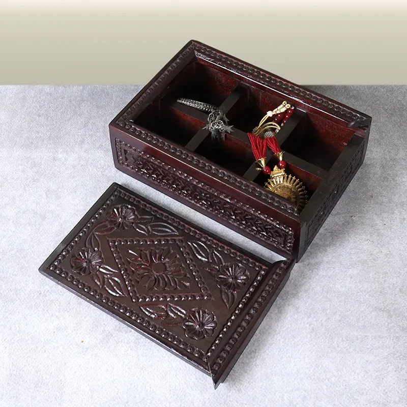 Layra Mango Wood Masala Box media 6