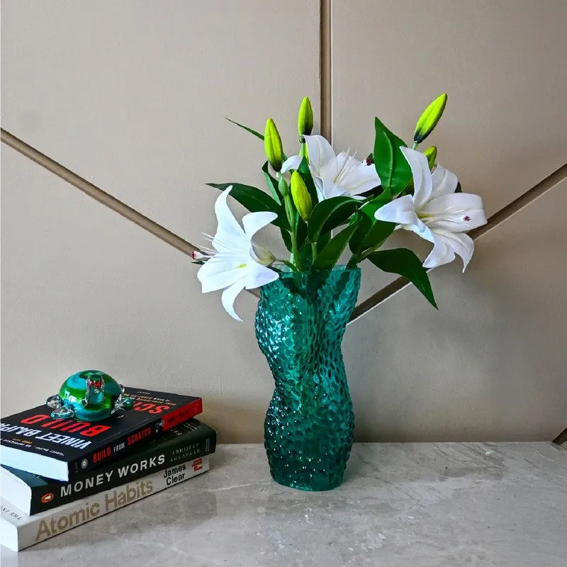 Verdant Wave Designer Vase - Green media 3