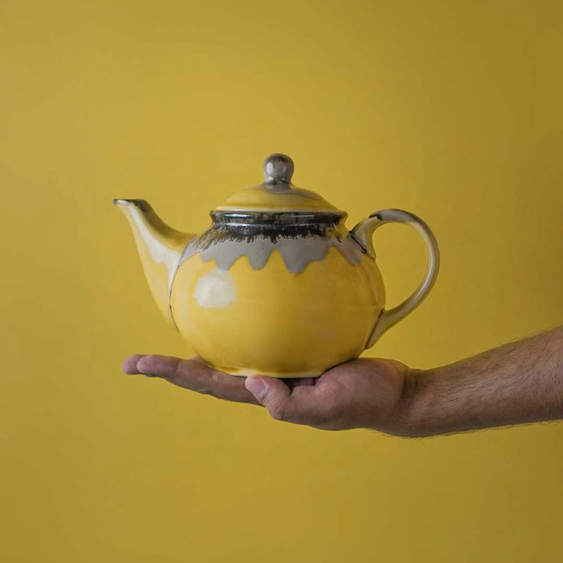 Bubbly Bliss Ceramic Teapot - 400 ML