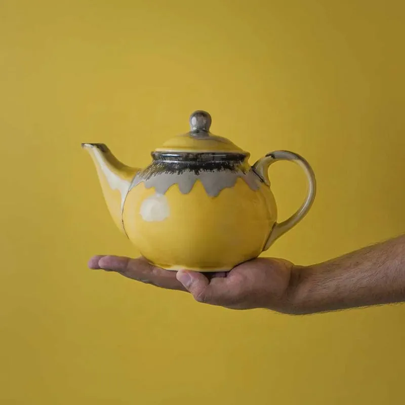 Bubbly Bliss Ceramic Teapot - 400 ML media 1