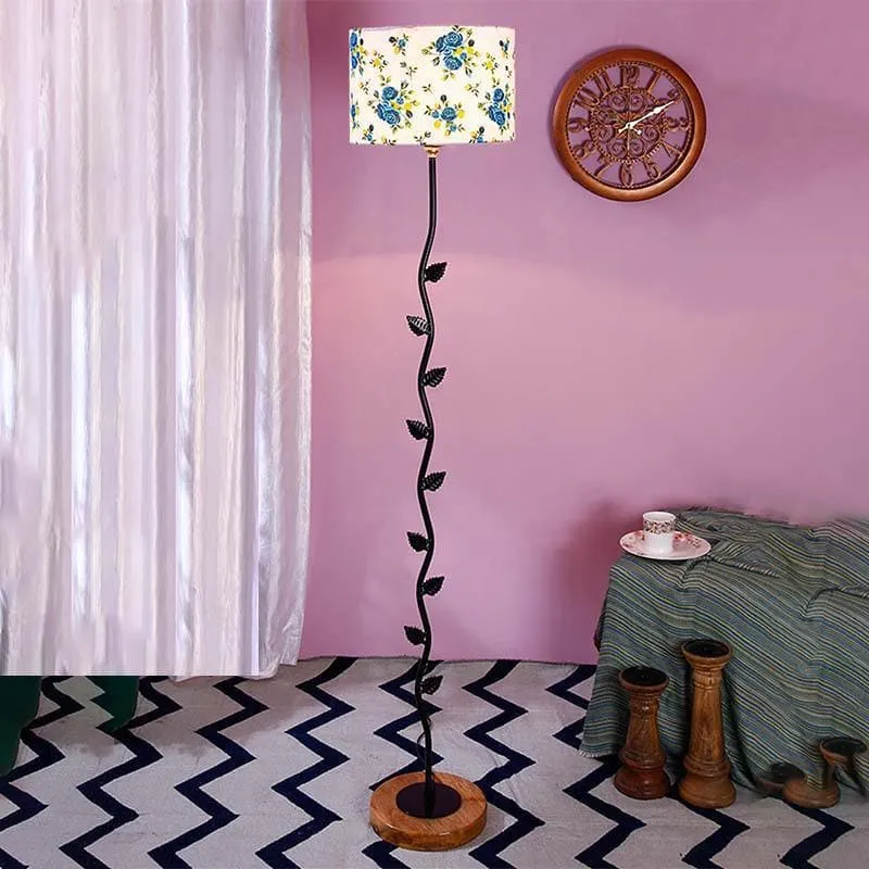 Tree Talks Floor Lamp media 3
