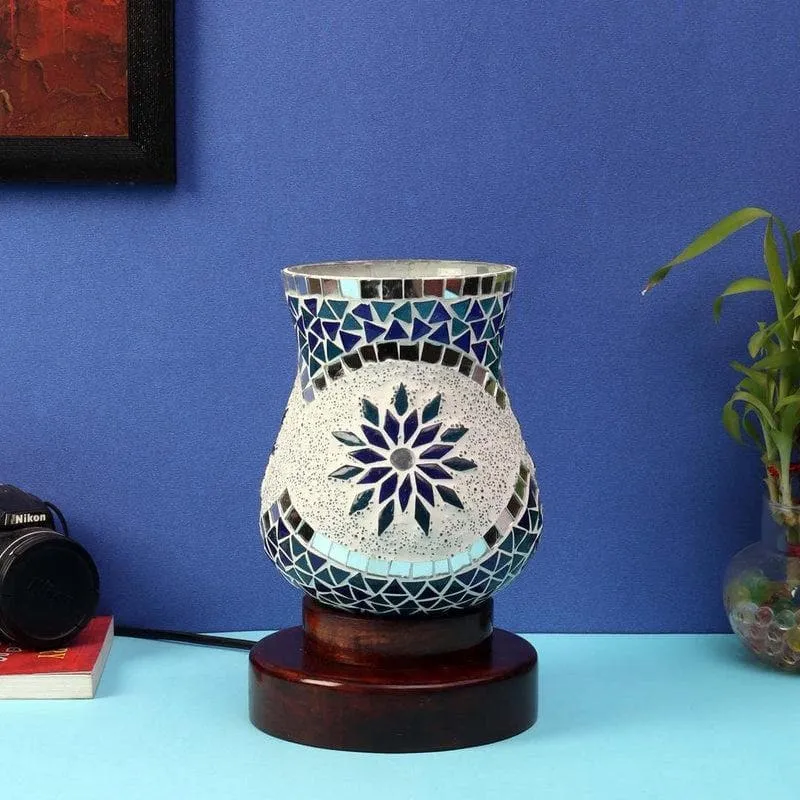 Big Star Mosaic Glass Table Lamp - Multicolor media 3
