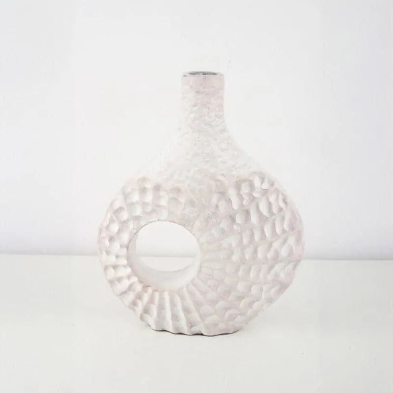 Counch Call Vase - White media 1