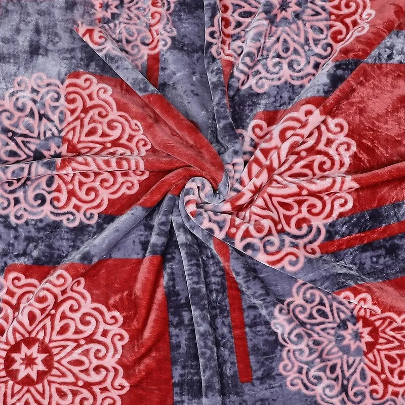 Monte Carlo Crimson Elegance Blanket (Blur,Red) - 691 GSM media 5