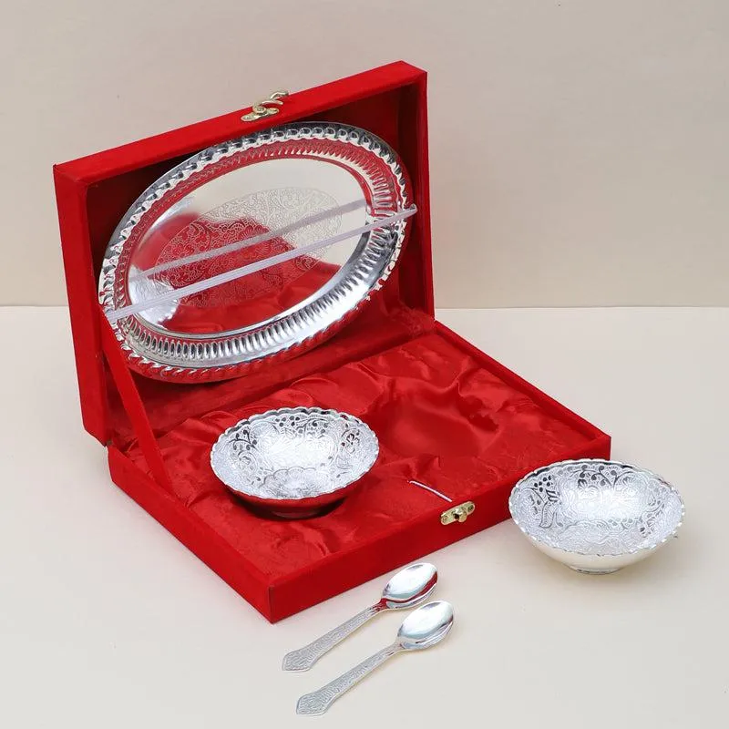 Moti Golden Bowl With Spoon & Tray - Set Of Five media 3